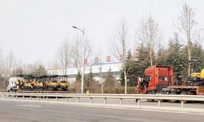 恒特挖掘機(jī)再發(fā)15臺(tái)微型挖掘機(jī)交付客戶，持續(xù)滿足市場(chǎng)需求